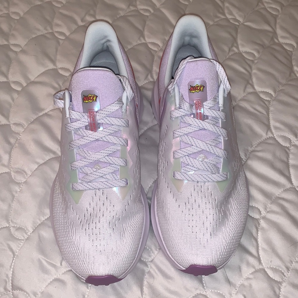 Brand New Nike Zoom Winflow
